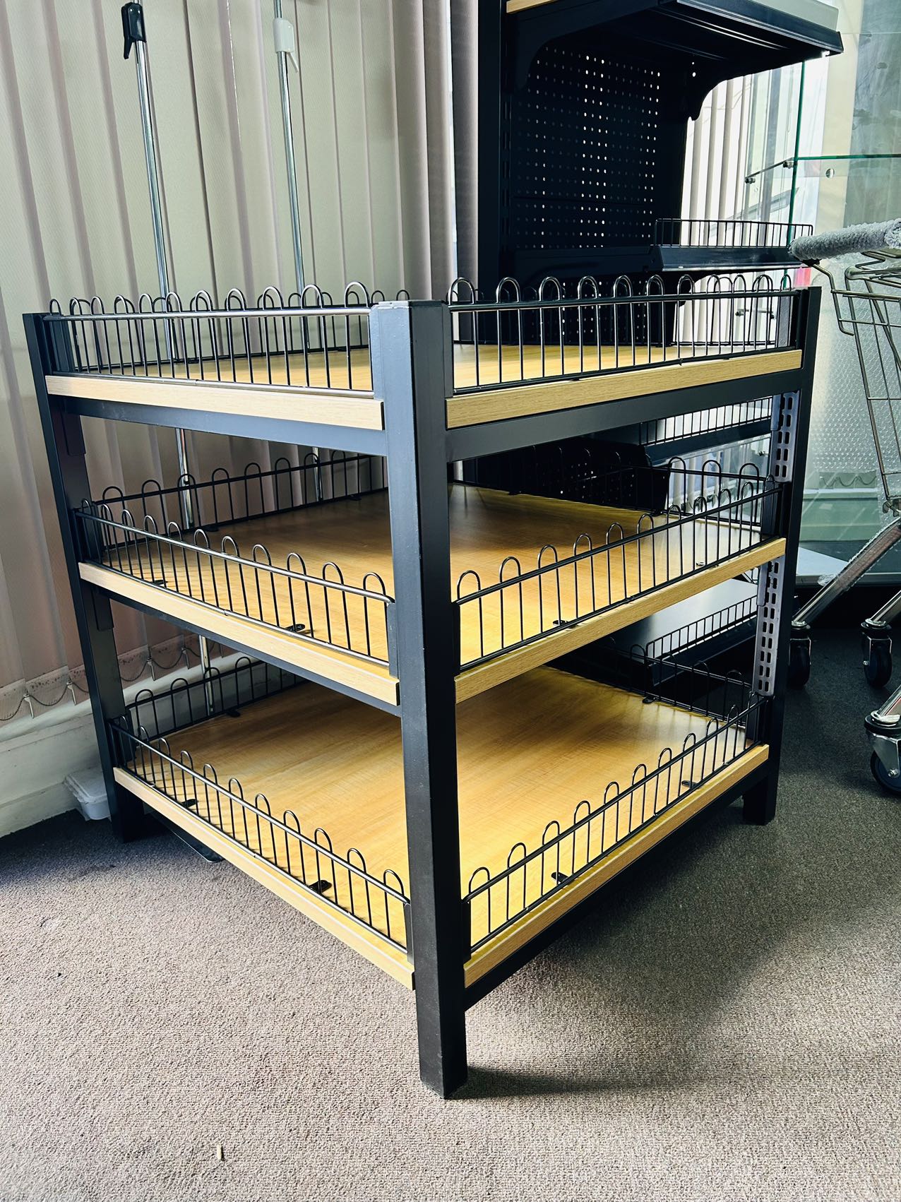 3 Level Stand Display (SD850) – Affordable Rack